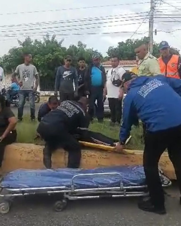 MUNICIPIO CABIMAS Accidente de Motocicleta en la bajadita de Teófilo