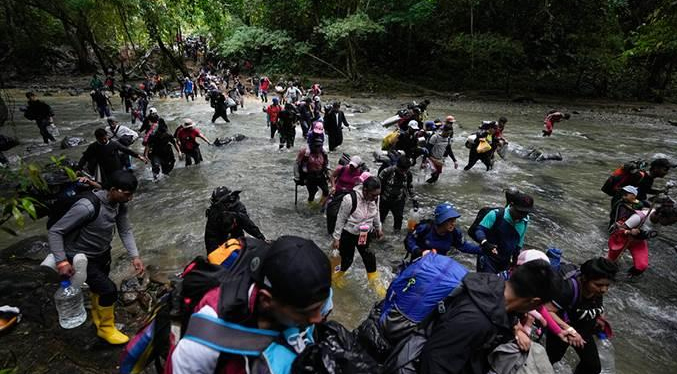 Panamá culpa a entes internacionales de la avalancha migratoria del Darién – Somos Noticia Col