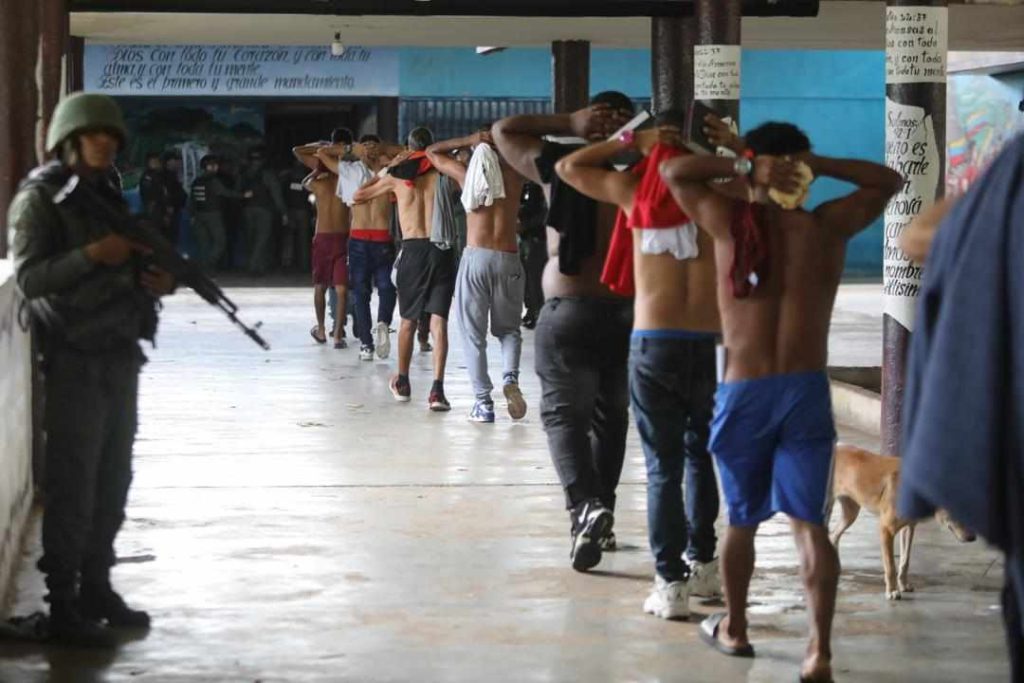 Operación Gran Cacique Guaicaipuro toma control del Centro Penitenciario la  Pica – Somos Noticia Col